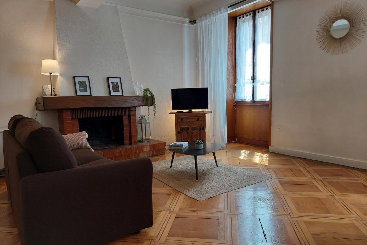 Le Vintage - Appartement En Plein Coeur De La Vieille Ville Анси Екстериор снимка