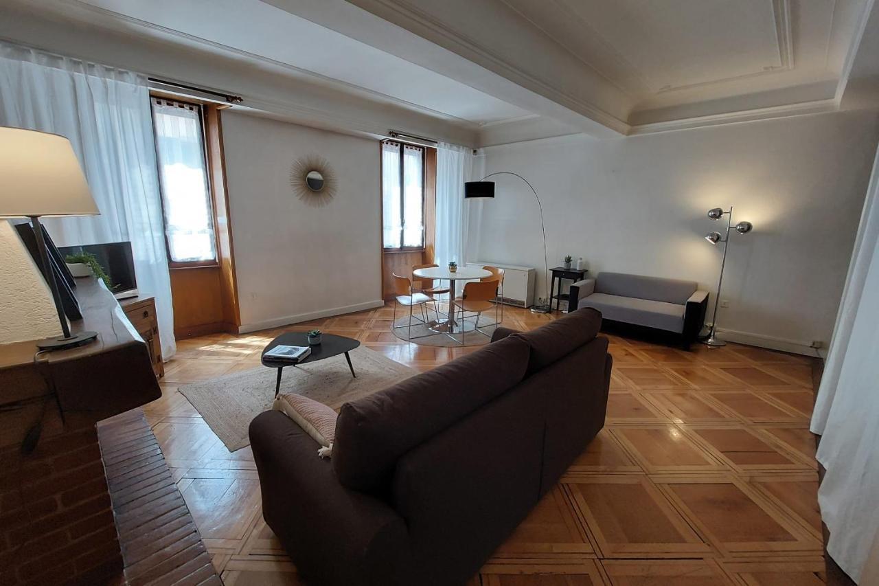 Le Vintage - Appartement En Plein Coeur De La Vieille Ville Анси Екстериор снимка